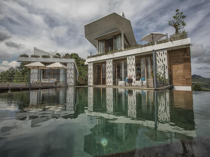 Seven Havens Residence