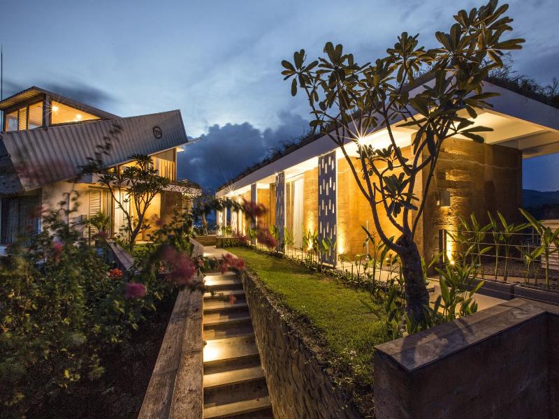Seven Havens Residence