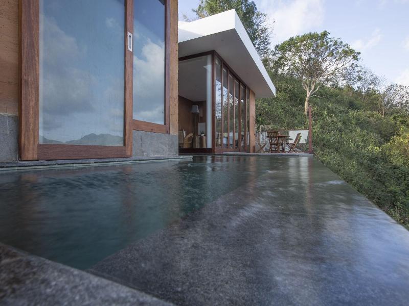 Seven Havens Residence