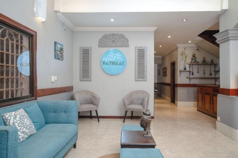 Lobby & Reception