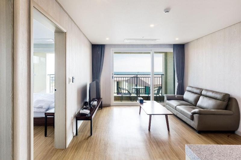 Jeju Ocean Square Resort image