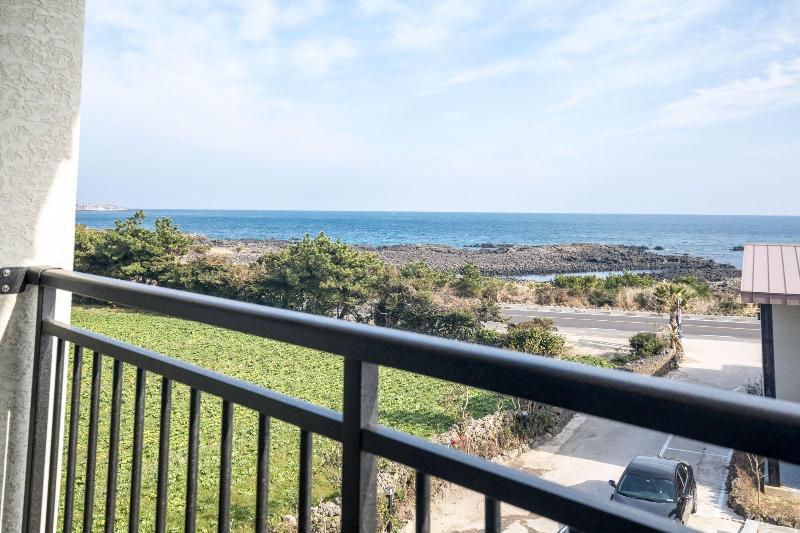 Jeju Ocean Square Resort image