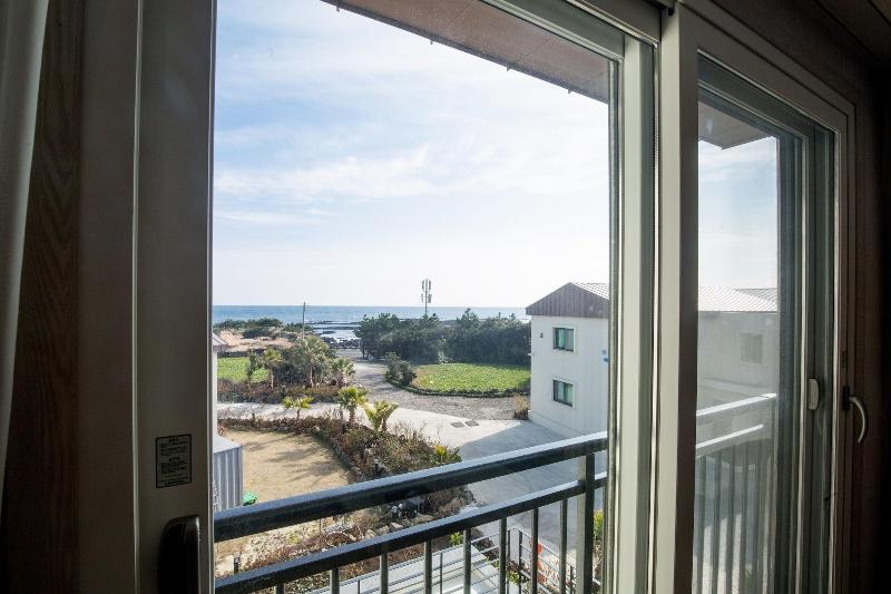 Jeju Ocean Square Resort image