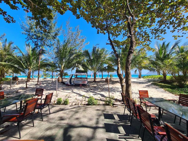 Tan Son Nhat Con Dao Resort image