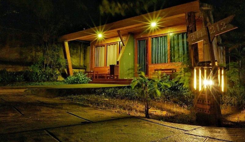 Tan Son Nhat Con Dao Resort image