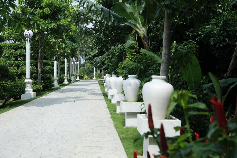 Forever Green Resort image