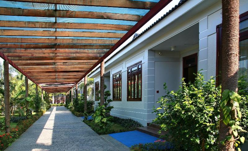 Forever Green Resort image