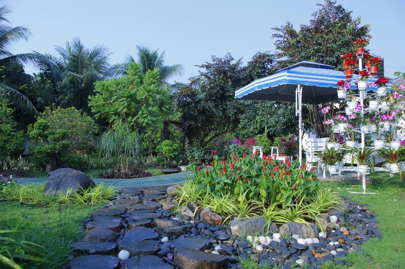 Forever Green Resort image