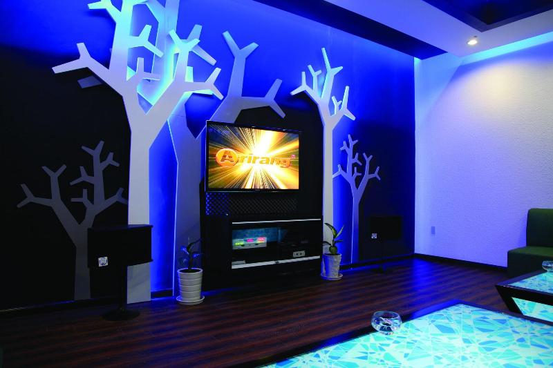 Forever Green Resort image