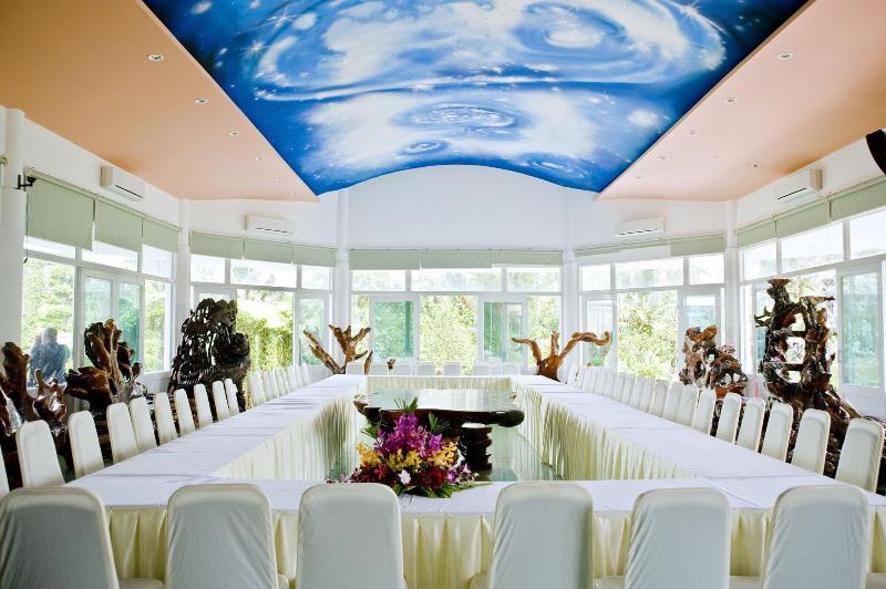 Forever Green Resort image