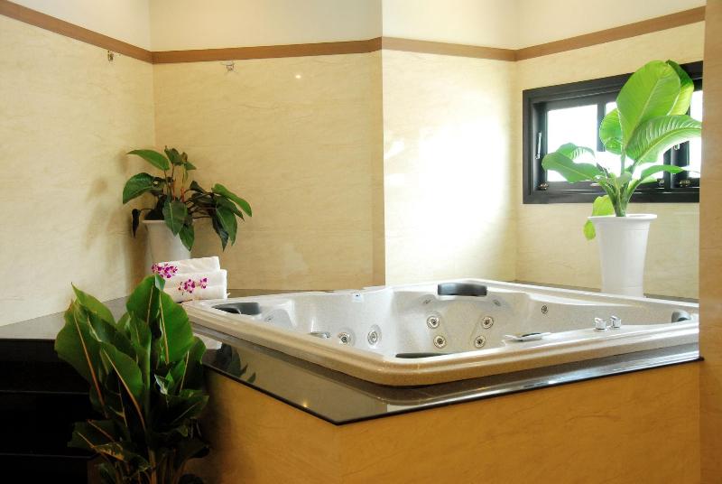 Forever Green Resort image
