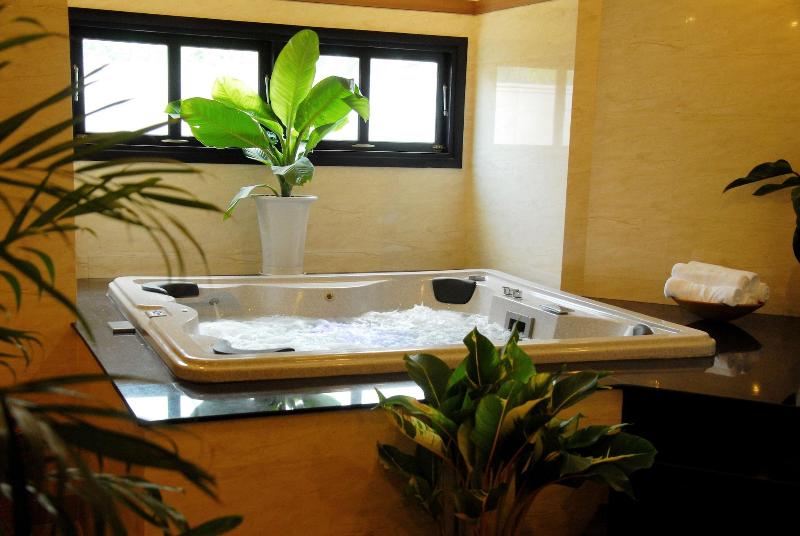 Forever Green Resort image