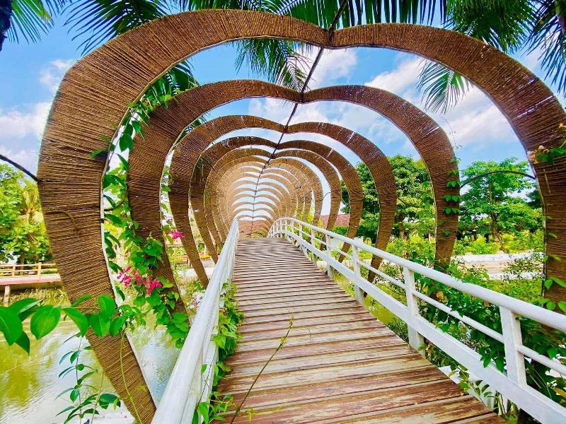 Forever Green Resort image