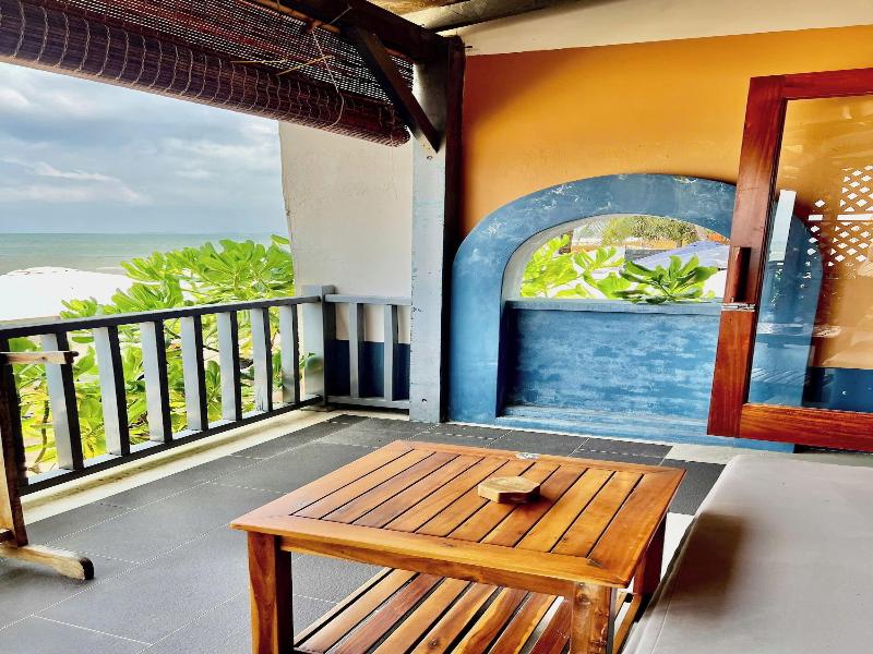 Vida Loca Resort & Sunset Beach image