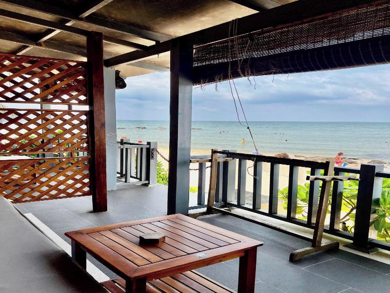 Vida Loca Resort & Sunset Beach image