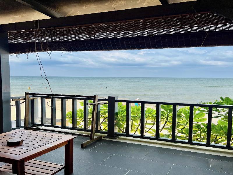 Vida Loca Resort & Sunset Beach image