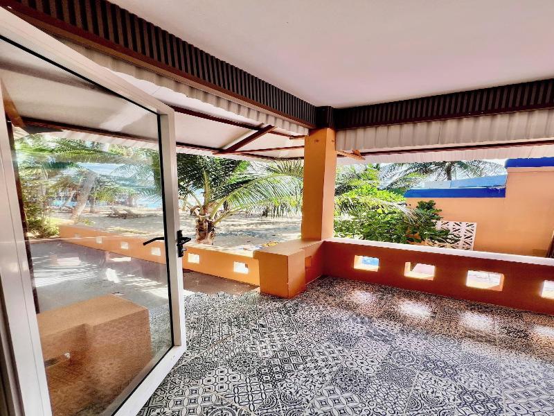 Vida Loca Resort & Sunset Beach image