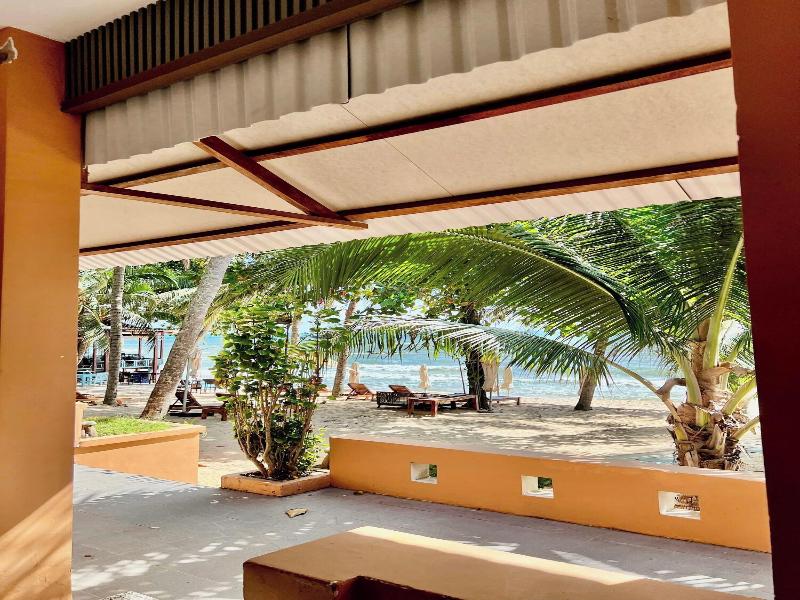 Vida Loca Resort & Sunset Beach image