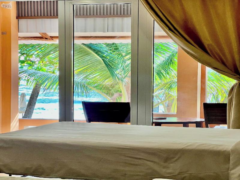 Vida Loca Resort & Sunset Beach image