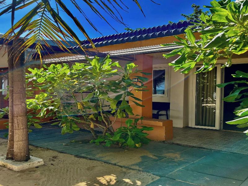 Vida Loca Resort & Sunset Beach image