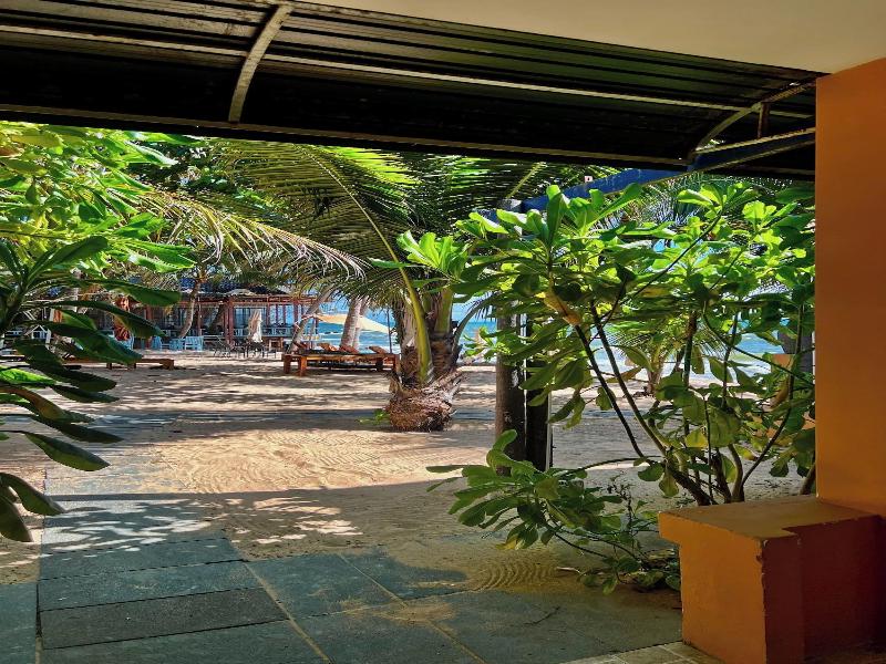 Vida Loca Resort & Sunset Beach image