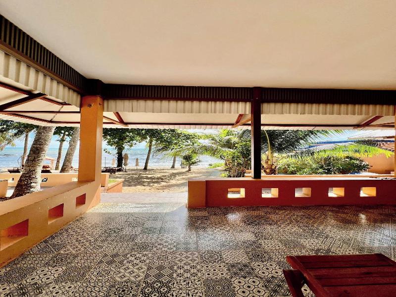 Vida Loca Resort & Sunset Beach image