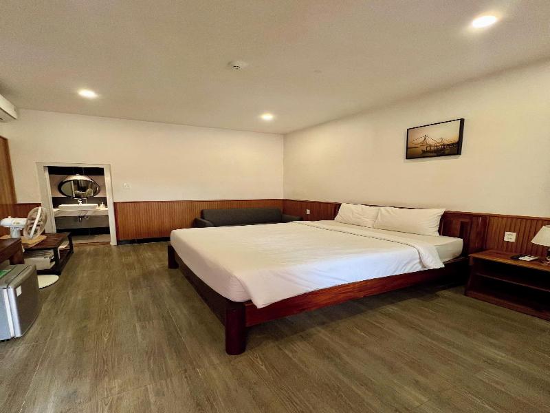 Vida Loca Resort & Sunset Beach image
