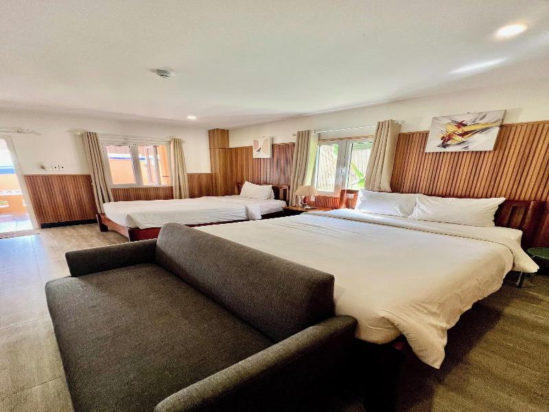 Vida Loca Resort & Sunset Beach image