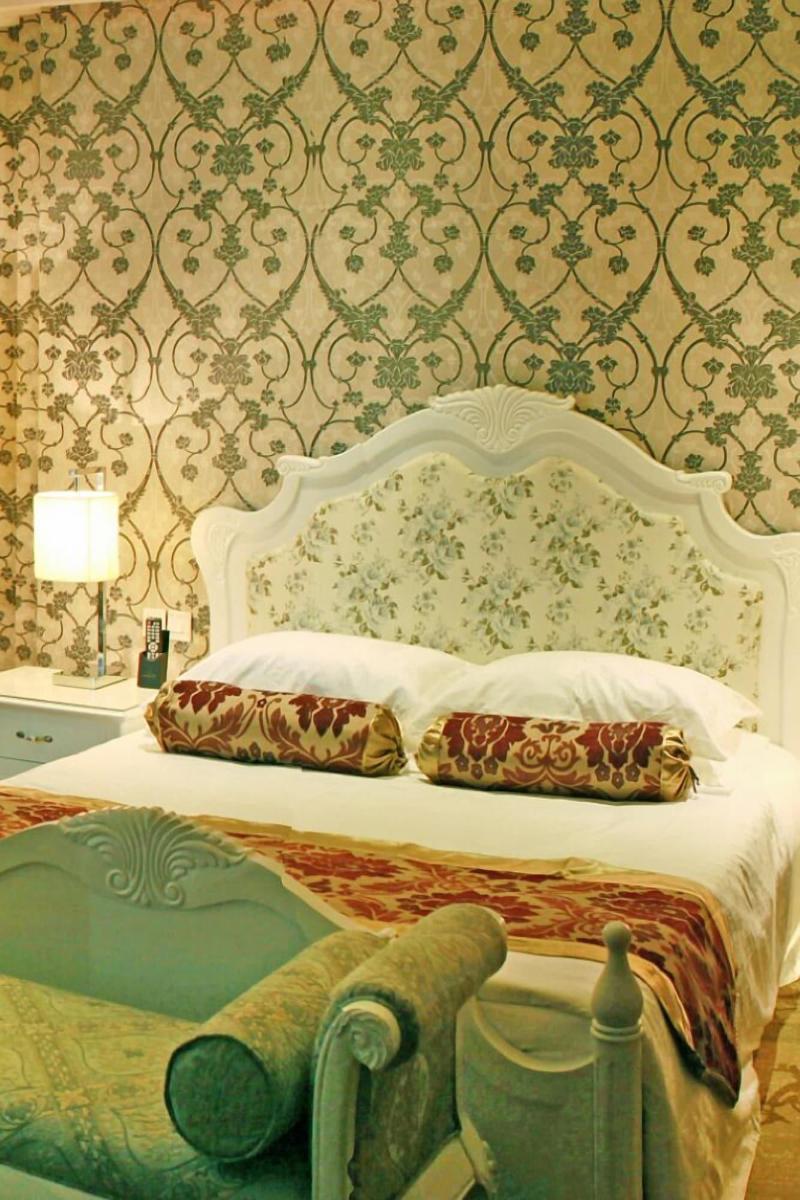 Zhenbao Holiday Hotel Nanjing Yuhua image