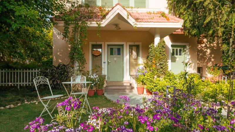 Karma Chalets image