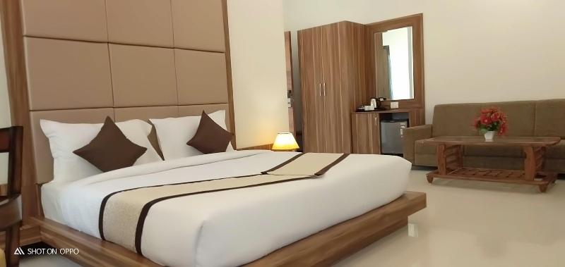 The Everest Hill Resort image