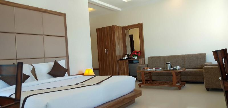 The Everest Hill Resort image