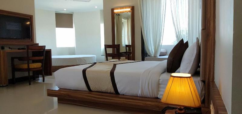 The Everest Hill Resort image