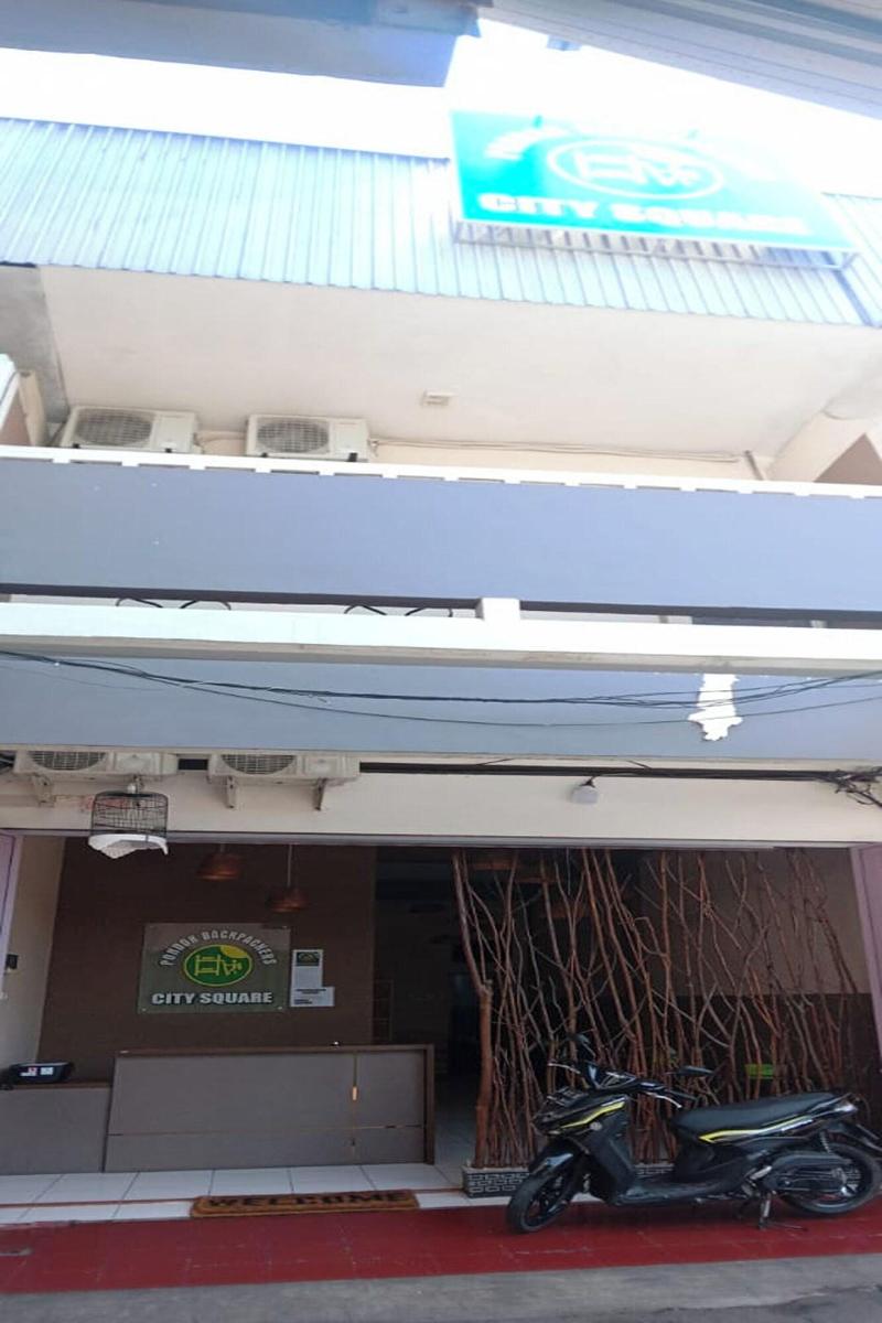Pondok Backpacker City Square image