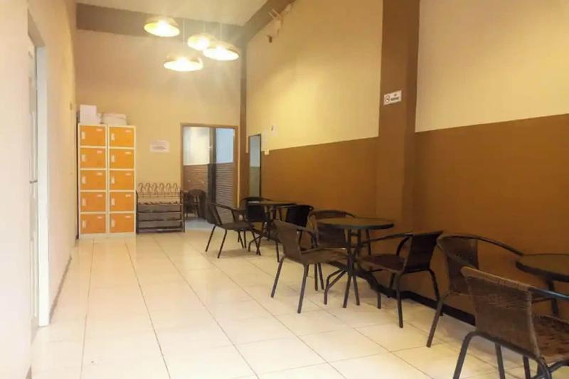 Pondok Backpacker City Square image