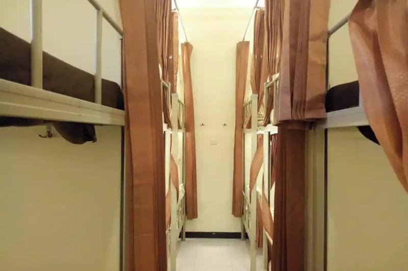 Pondok Backpacker City Square image