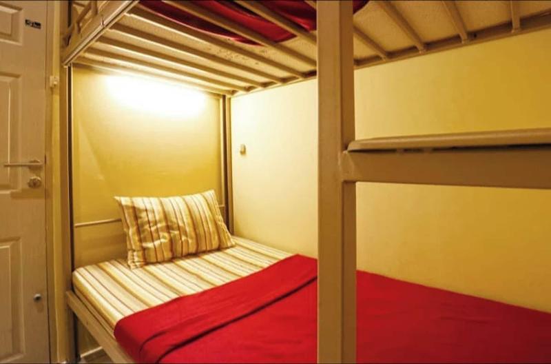 Pondok Backpacker City Square image