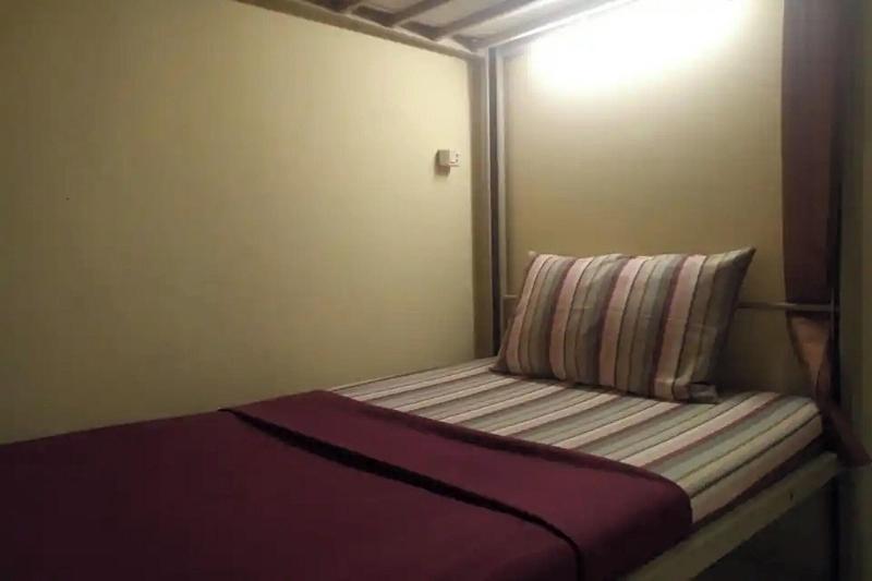 Pondok Backpacker City Square image