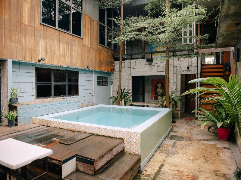 The Flying Fish Hostel Cebu image
