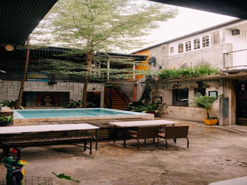 The Flying Fish Hostel Cebu image
