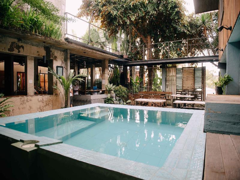 The Flying Fish Hostel Cebu image