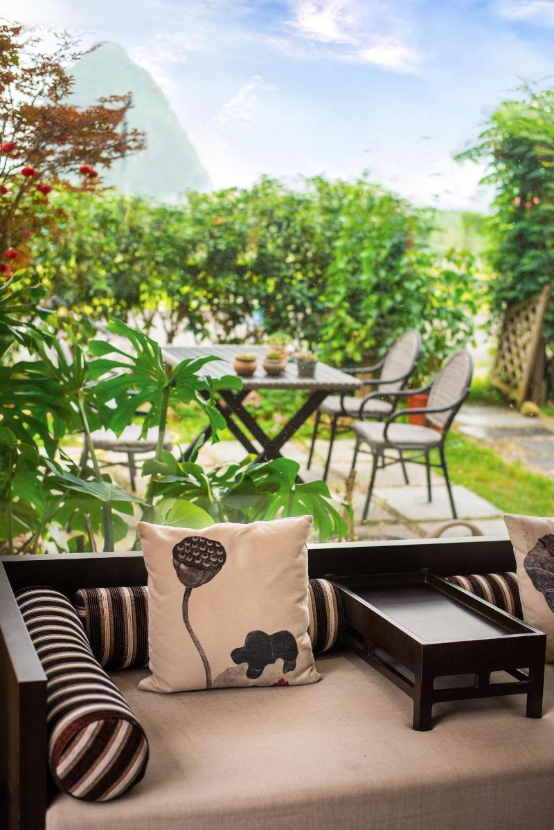 Peach Blossom Resort Hotel