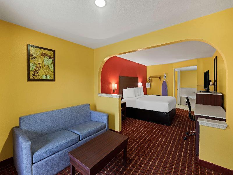 Surestay By Best Western Gulfport image