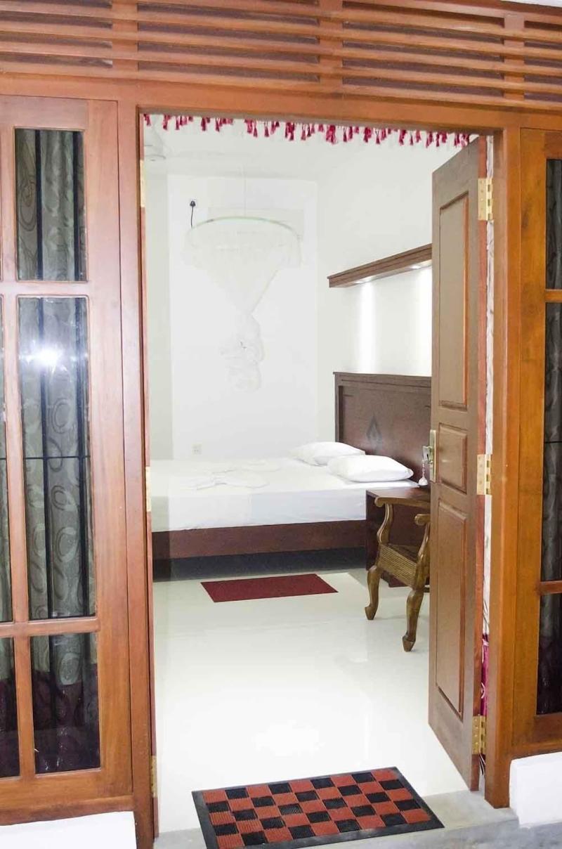 Suwa Arana Resort & Spa image