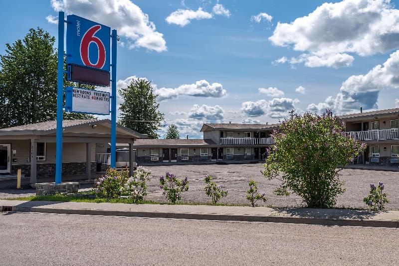 Motel 6 Fort Nelson, BC