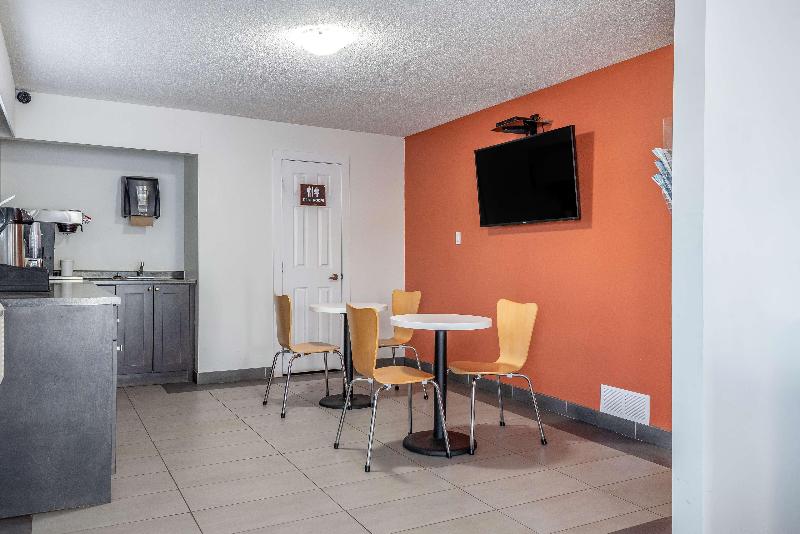 Motel 6 Fort Nelson, BC