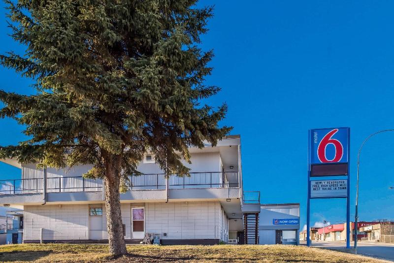 Motel 6 Fort St. John, BC