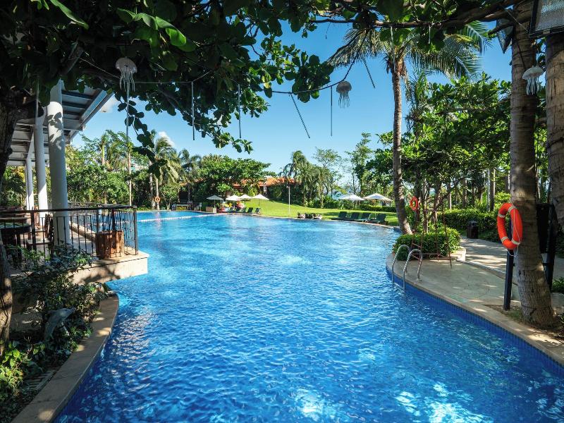 Sanya Seacube Holiday Hotel