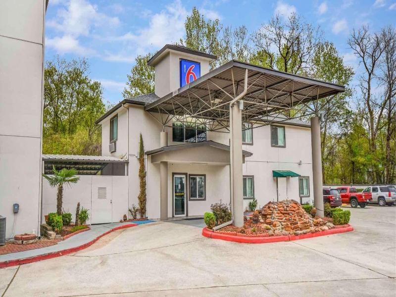 Motel 6 Humble TX Houston International Airport image