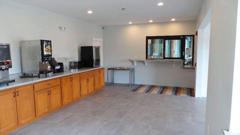 Motel 6 Houston, TX - Willowbrook Mall image